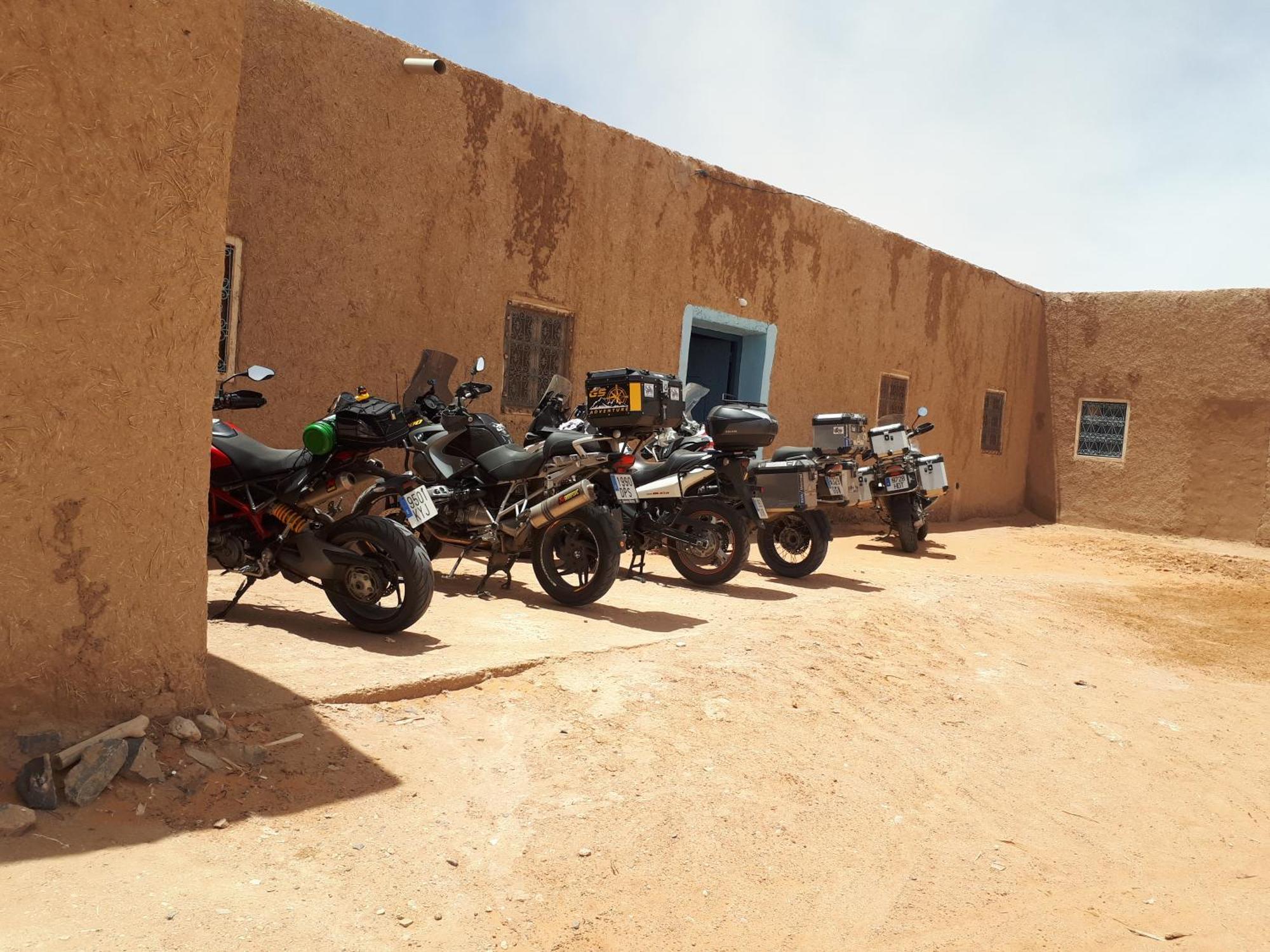 Chez Meriem Merzouga Exteriör bild